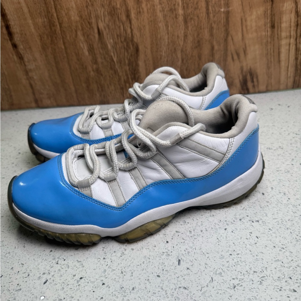 Jordan retro 11 low UNC size 10.5